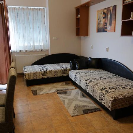 Eva Apartman Сигетвар Экстерьер фото