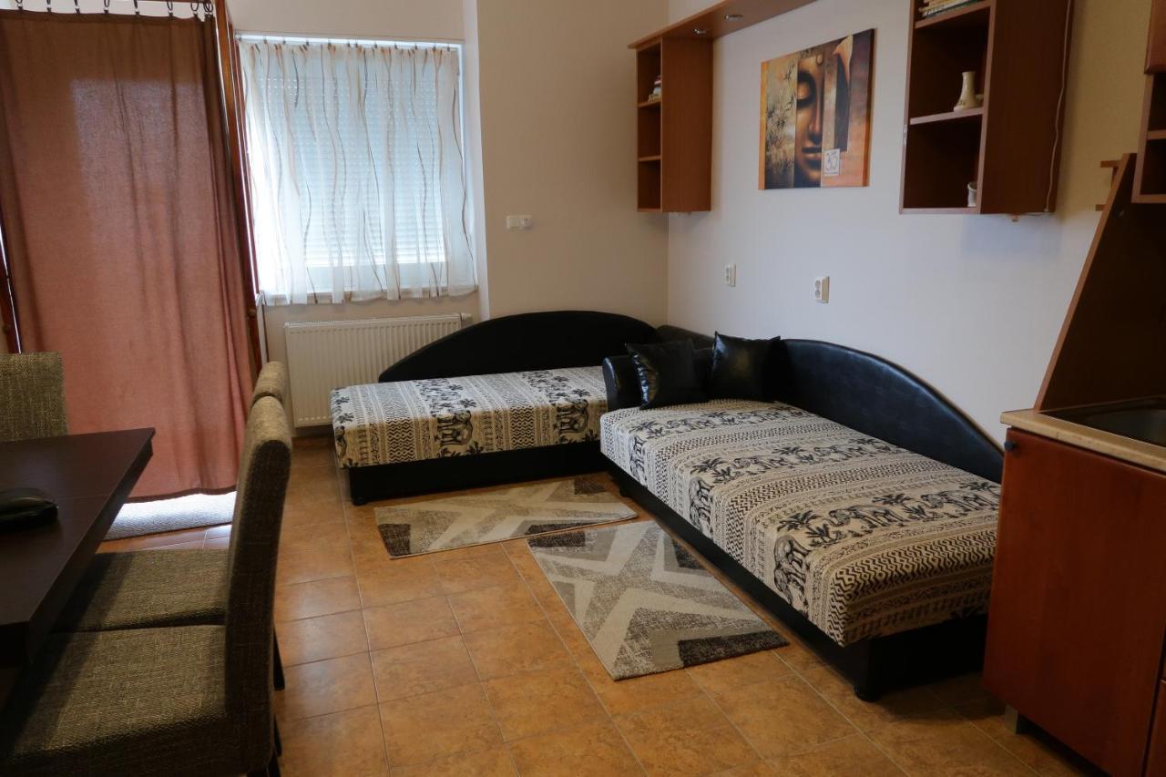 Eva Apartman Сигетвар Экстерьер фото