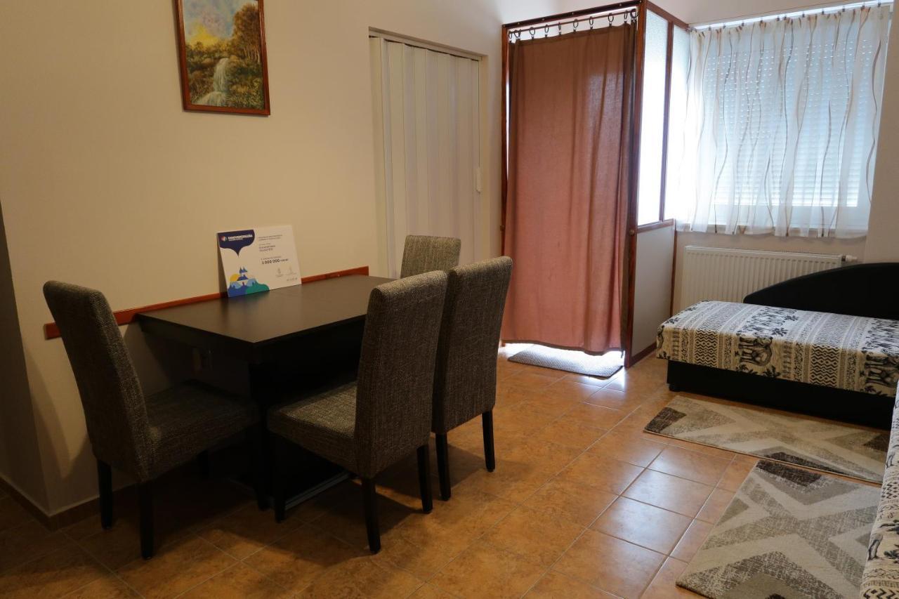Eva Apartman Сигетвар Экстерьер фото