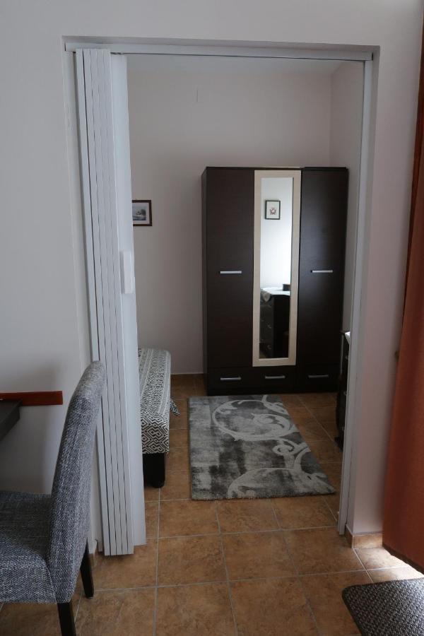 Eva Apartman Сигетвар Экстерьер фото