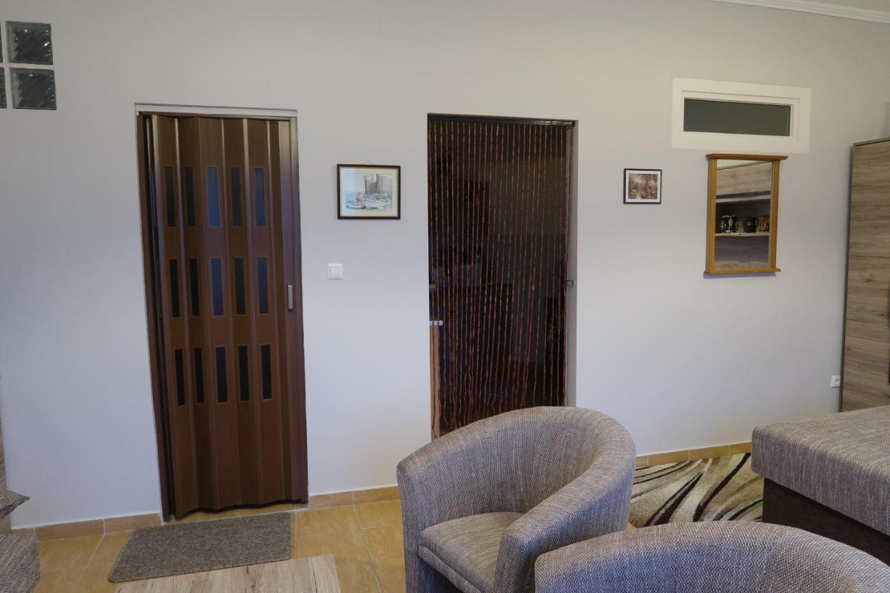 Eva Apartman Сигетвар Экстерьер фото