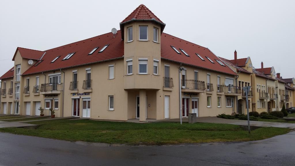 Eva Apartman Сигетвар Номер фото